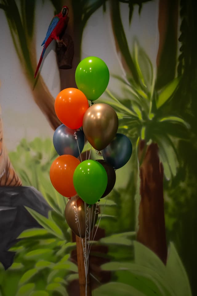 Colorful balloon bouquet