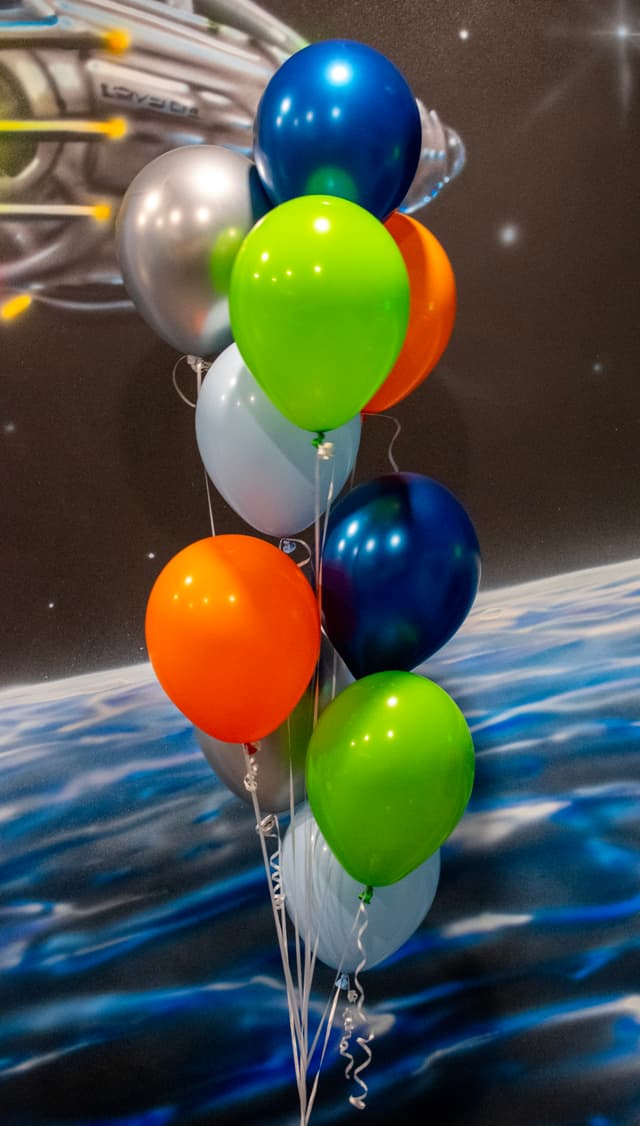 Colorful balloon bouquet