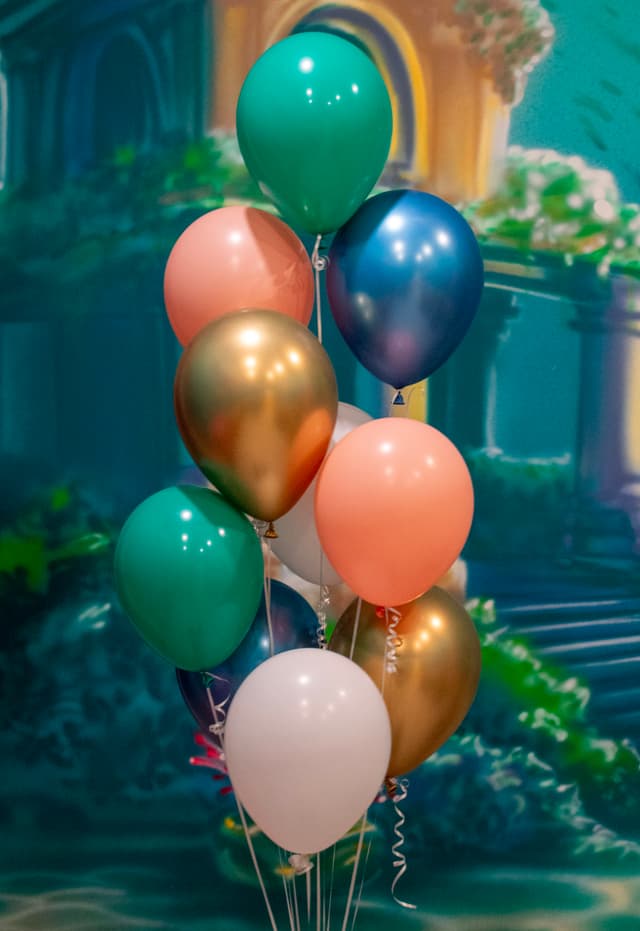 Colorful balloon bouquet