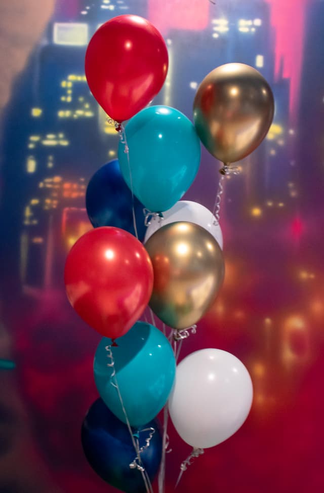 Colorful balloon bouquet