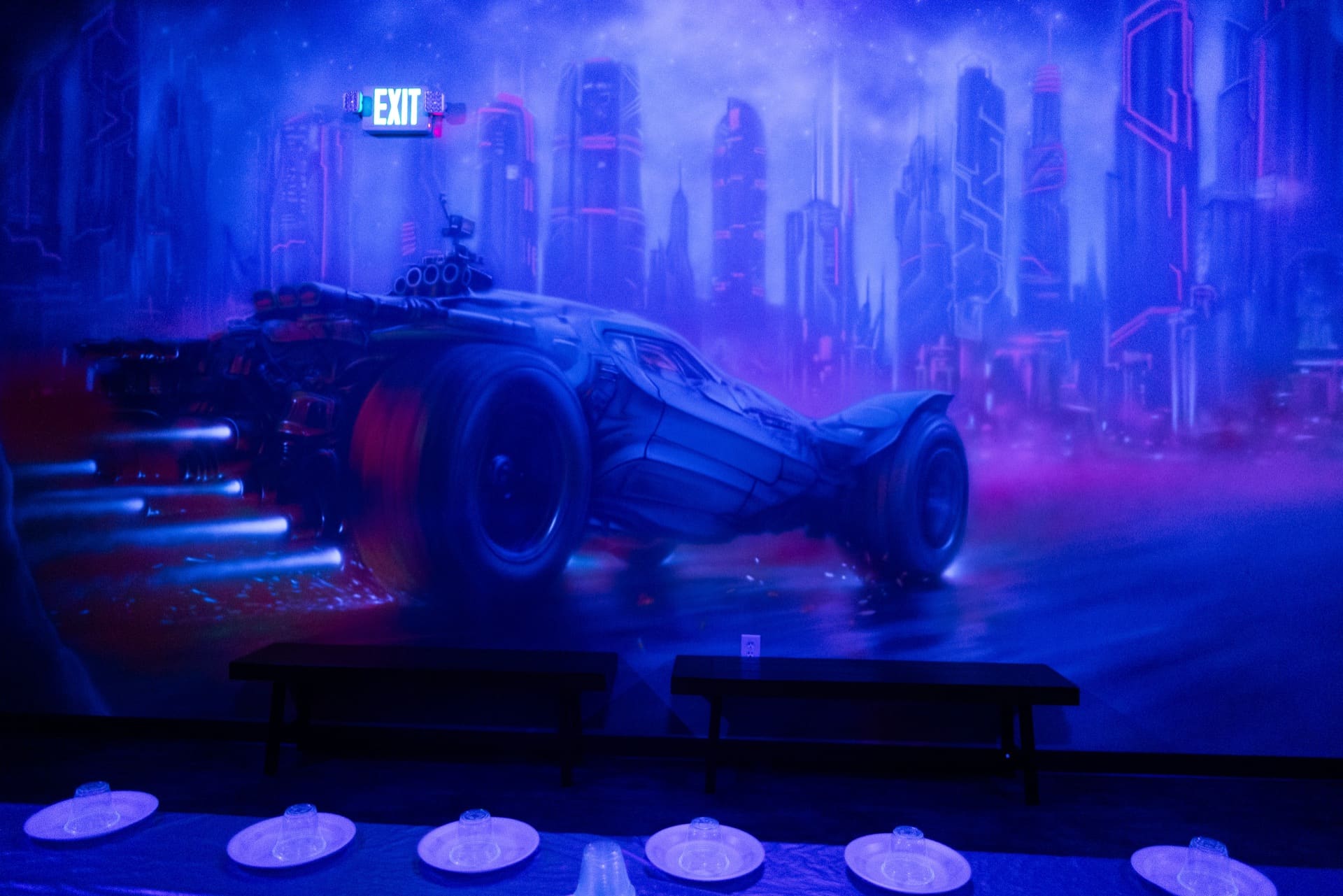 Superhero party room, photo 5 of 9