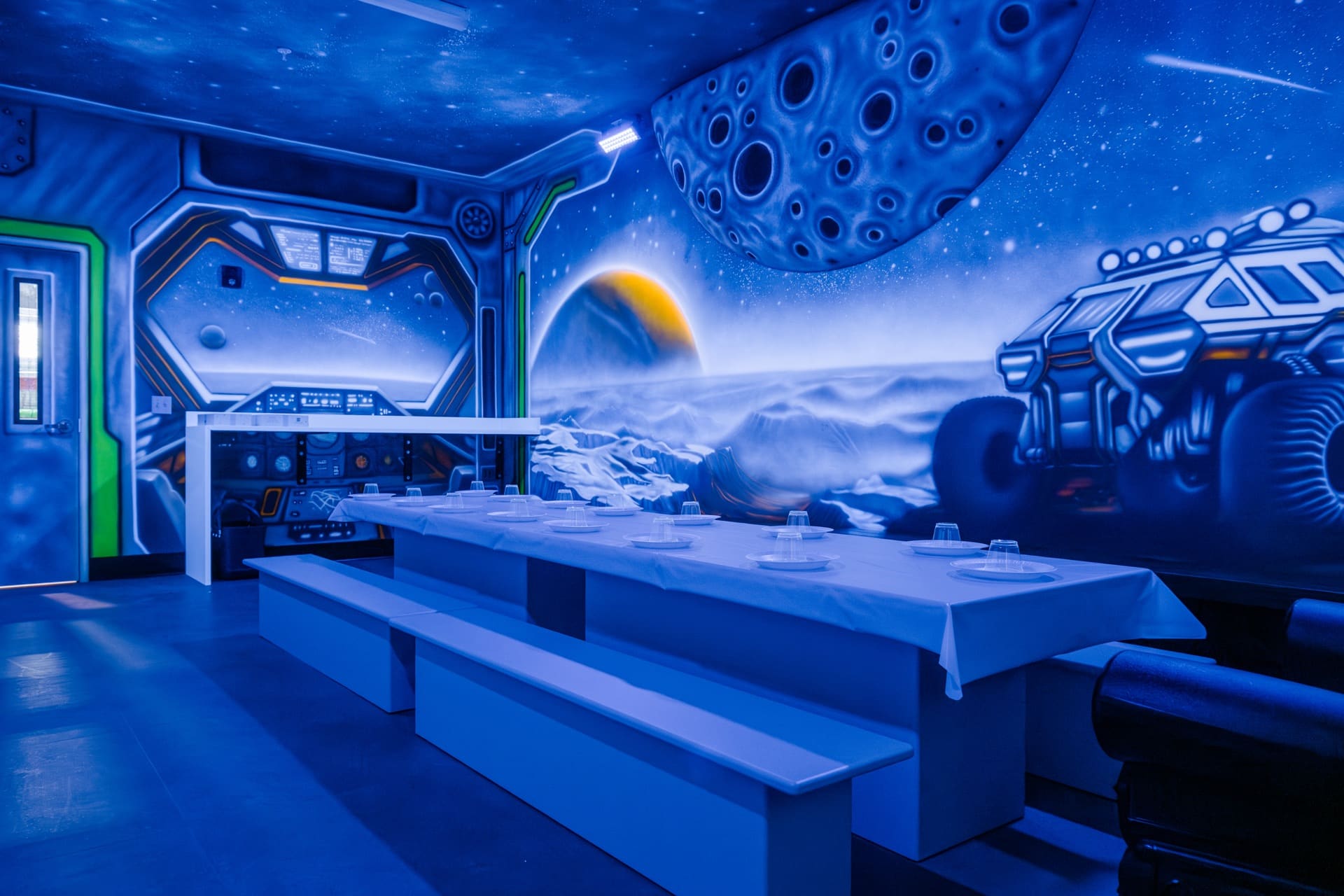 Space party room, photo 2 of 8