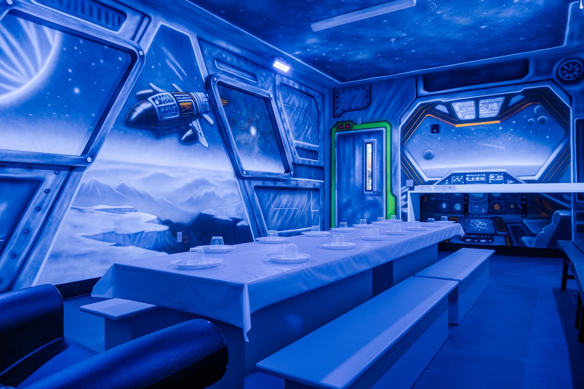 Space party room, photo 4 of 8