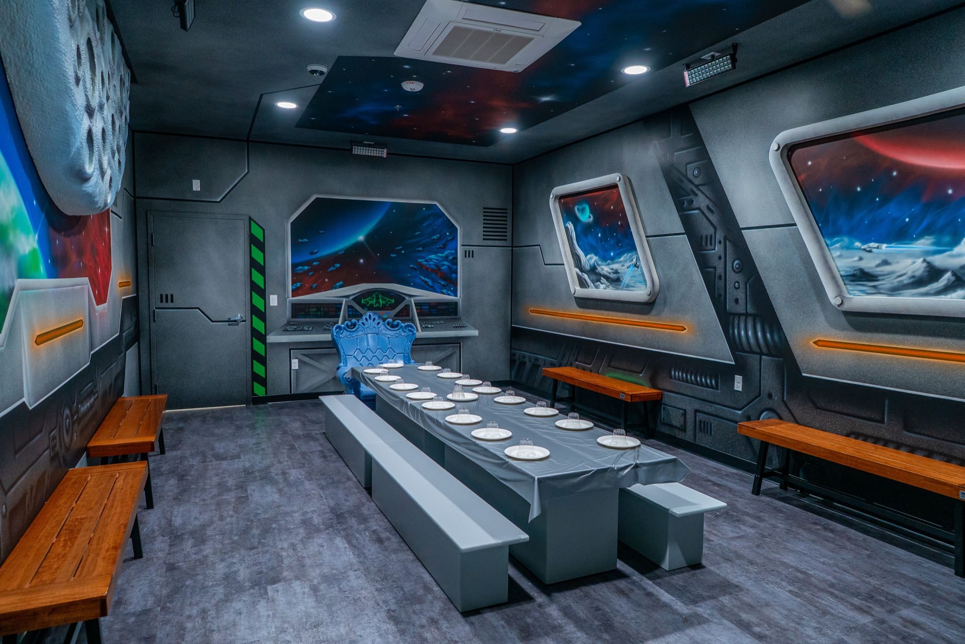 Space party room, photo 1 of 6