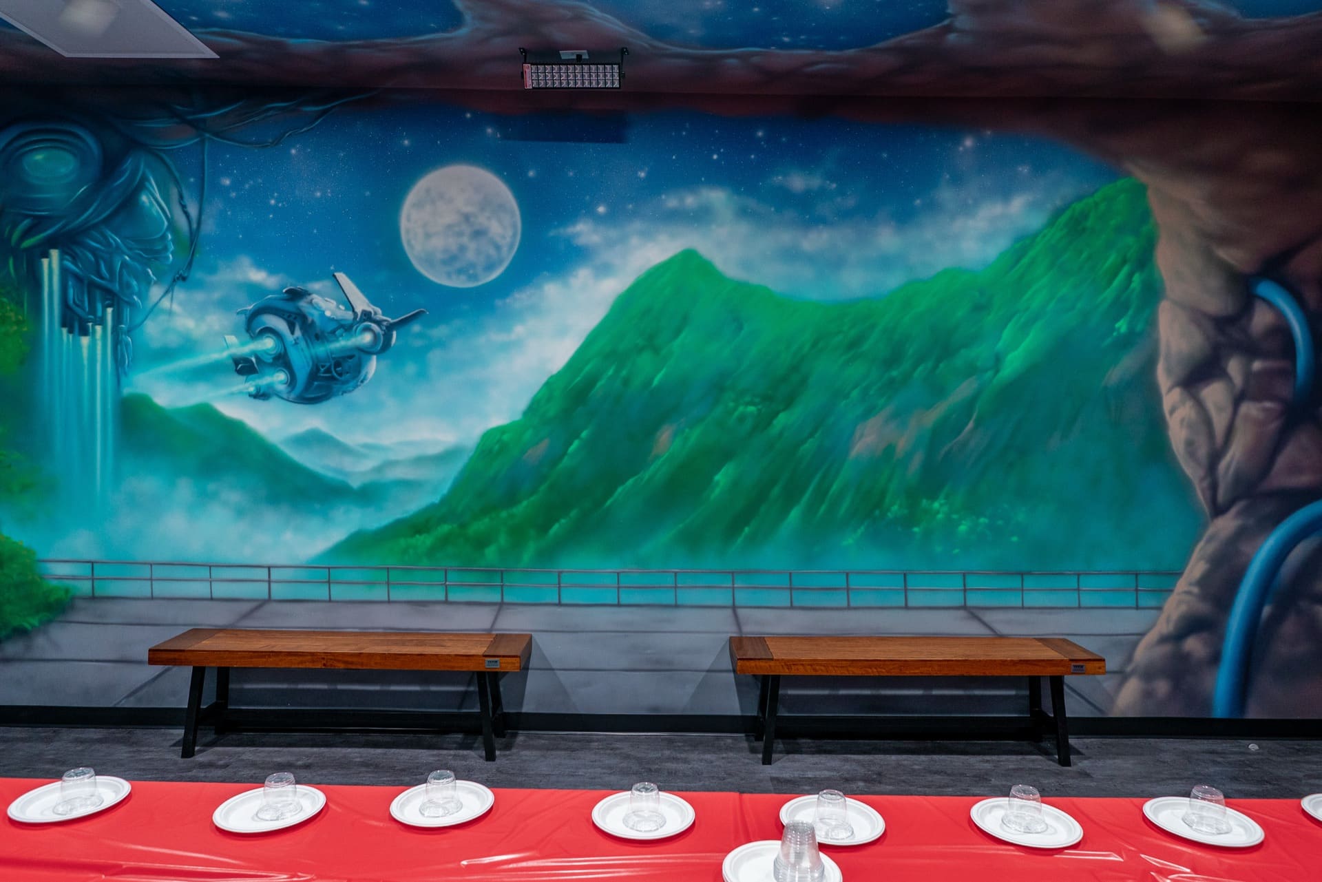 Superhero party room, photo 2 of 6