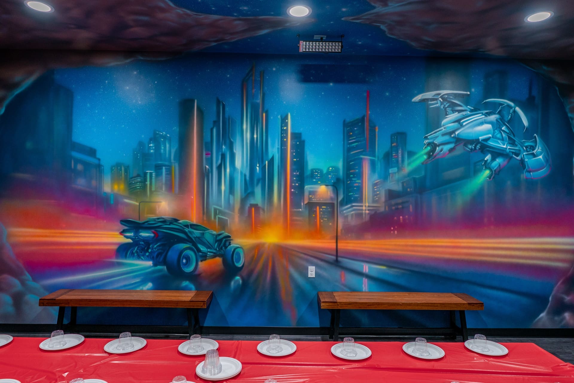 Superhero party room, photo 5 of 6