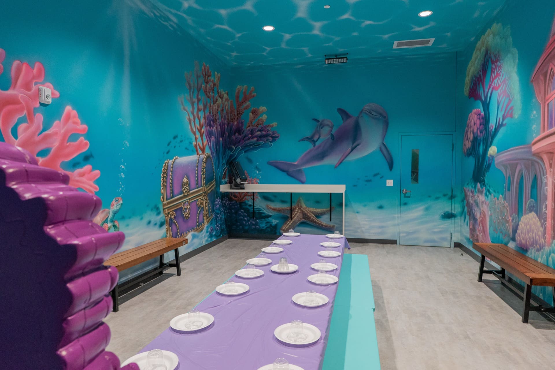 Mermaid party room, photo 9 of 9