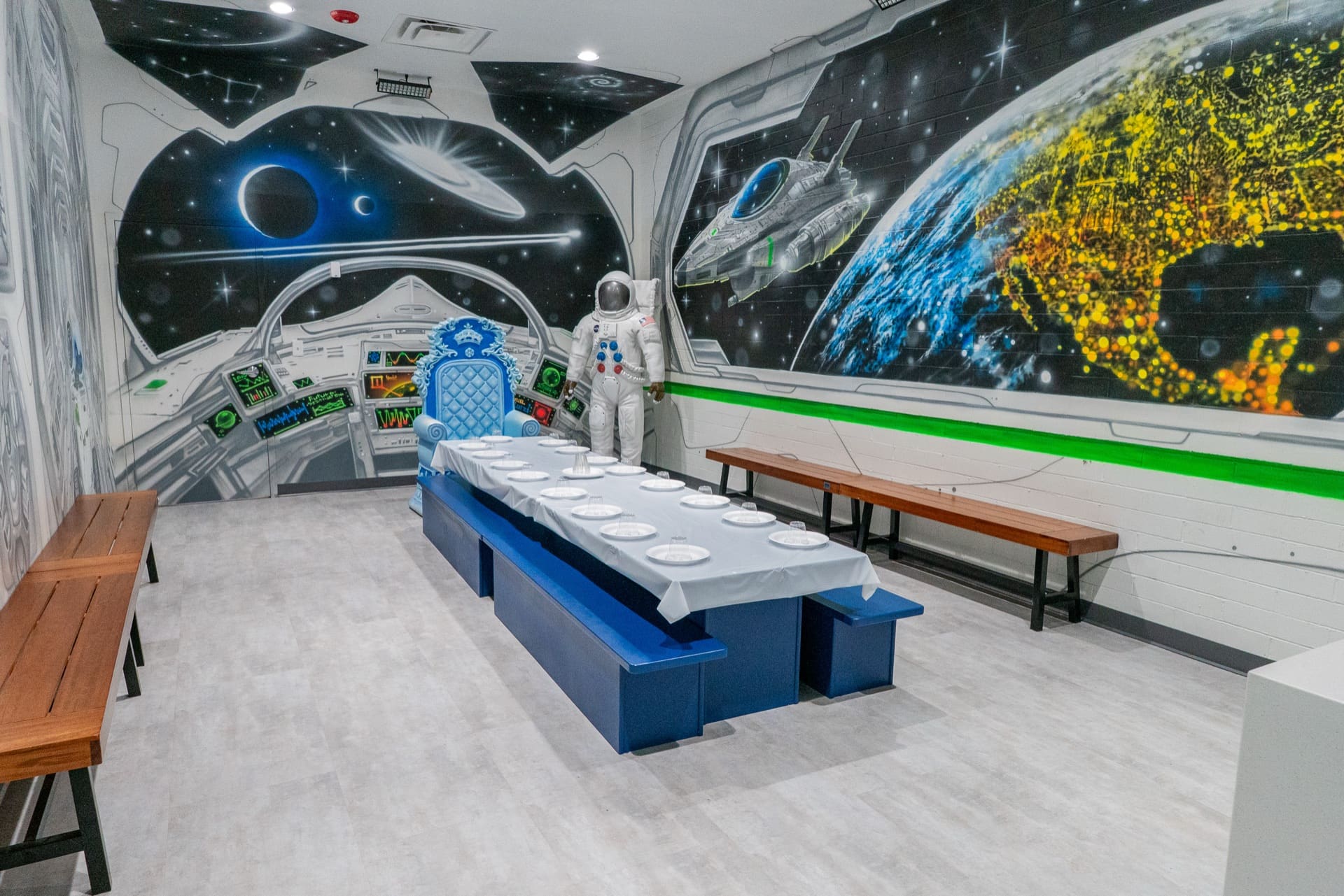 Space party room, photo 1 of 9
