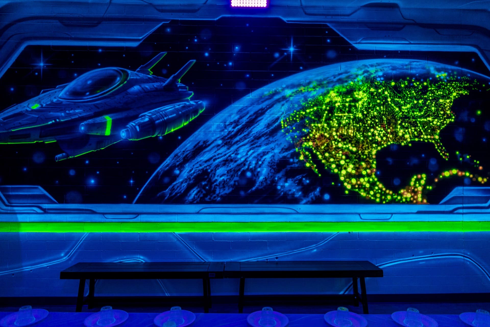 Space party room, photo 5 of 9