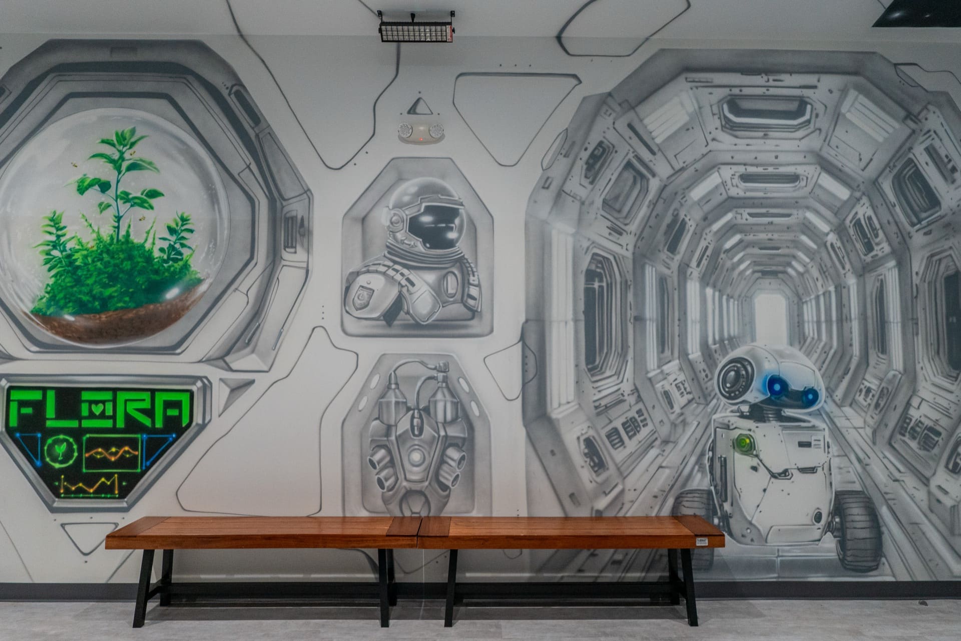 Space party room, photo 7 of 9