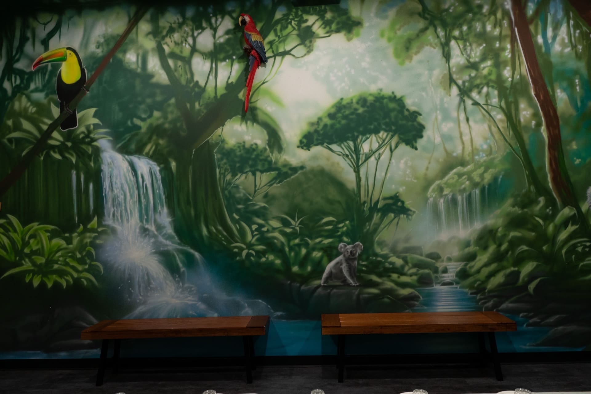 Jungle party room, photo 4 of 10