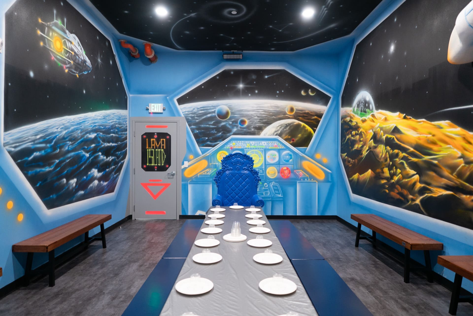 Space party room, photo 3 of 10