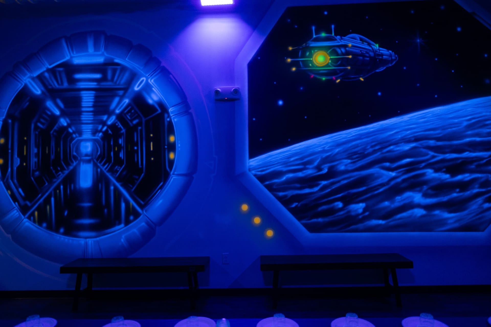 Space party room, photo 8 of 10