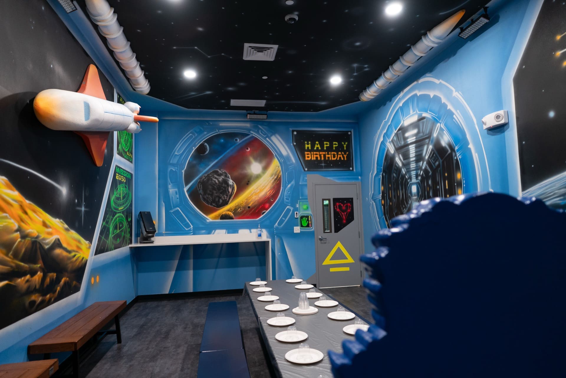 Space party room, photo 10 of 10