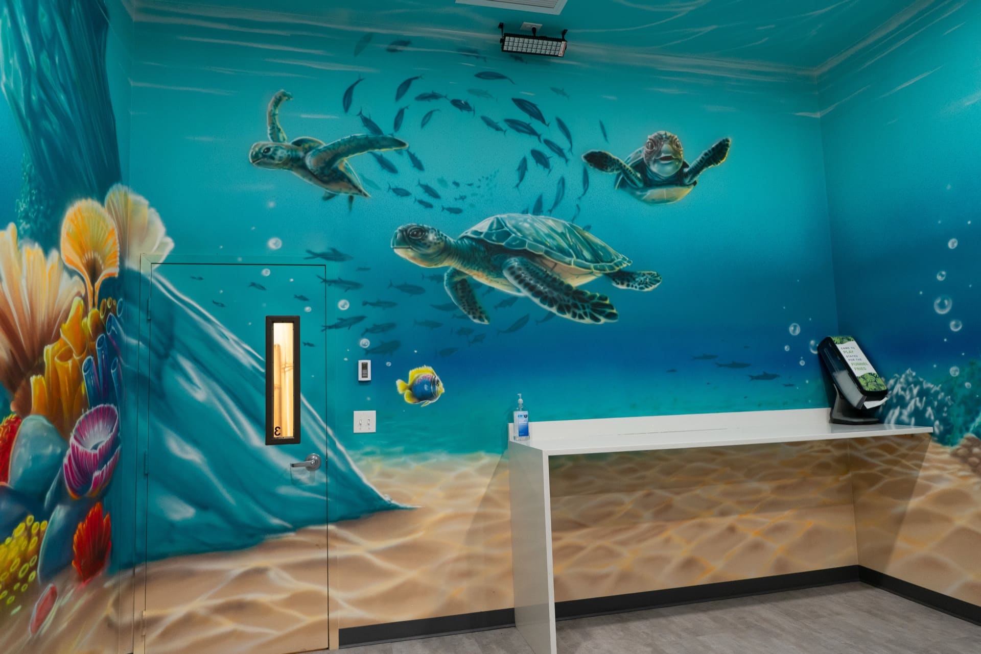 Underwater party room, photo 12 of 12