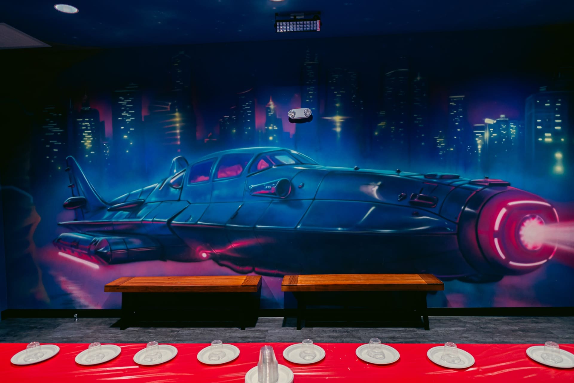 Superhero party room, photo 5 of 8
