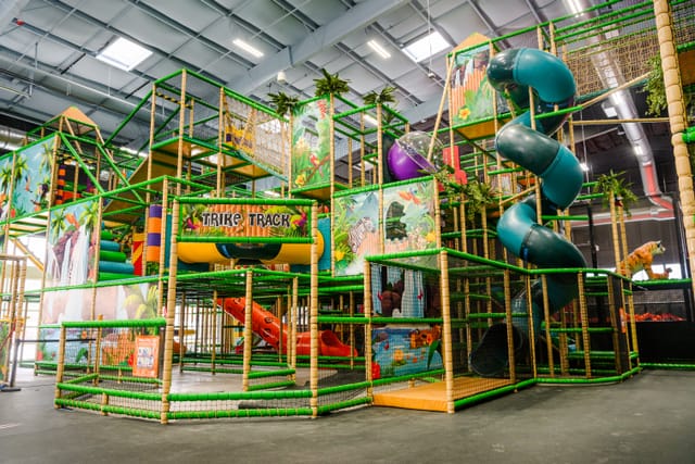 Tricycle track for kids